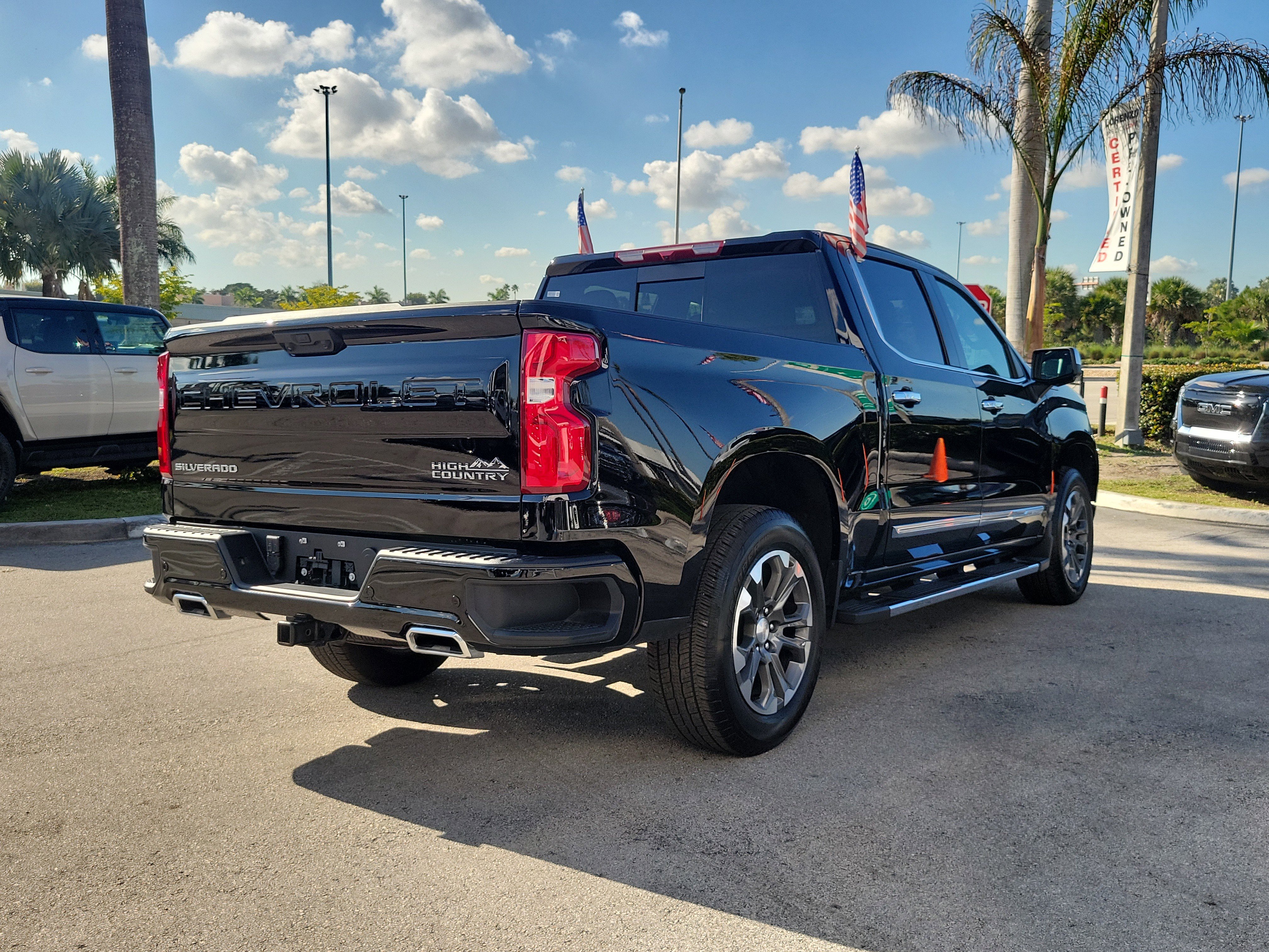 Used 2025 Chevrolet Silverado 1500 High Country image 5