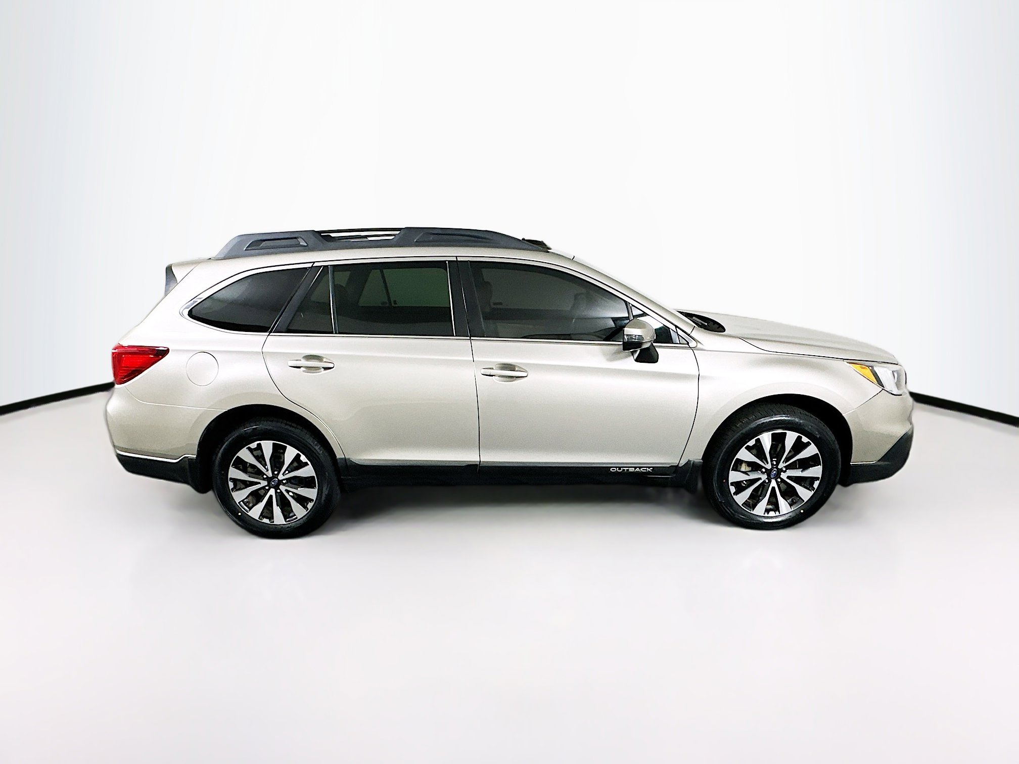 Used 2017 Subaru Outback 2.5i Limited image 10