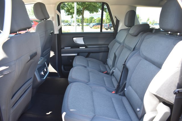 Used 2025 Ford Expedition Max Active RWD image 16