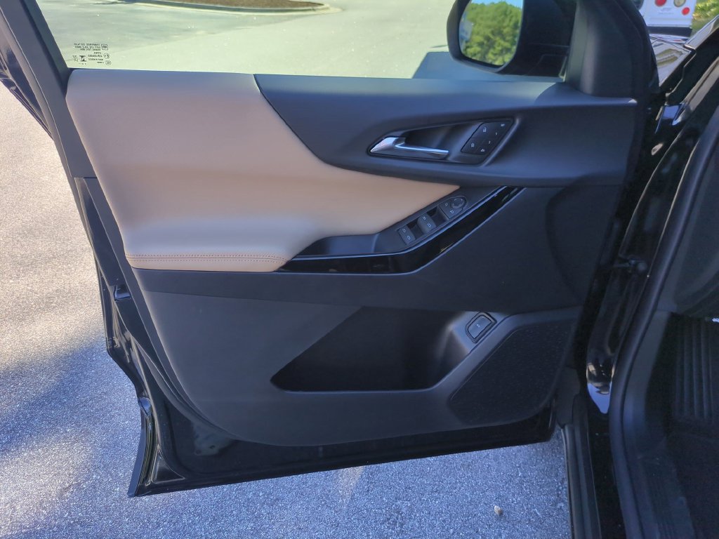 New 2027 Chevrolet Equinox ACTIV w/ Convenience Package III FWD image 13