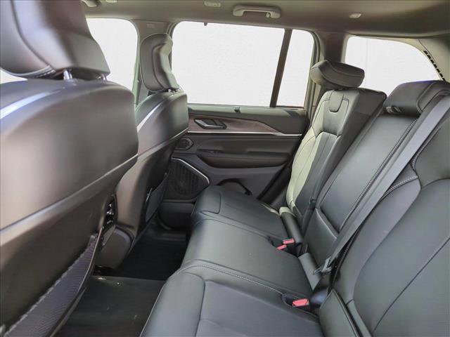 New 2025 Jeep Grand Cherokee Overland w/ Adv Protech Group III AWD/4WD image 16
