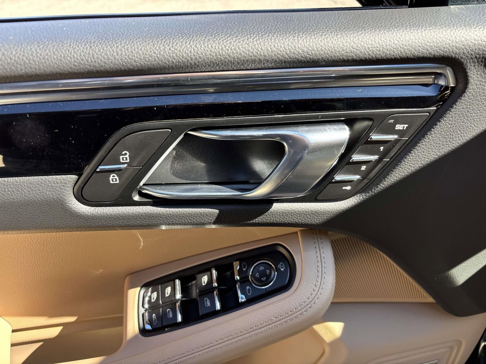 New 2026 Porsche Macan image 24