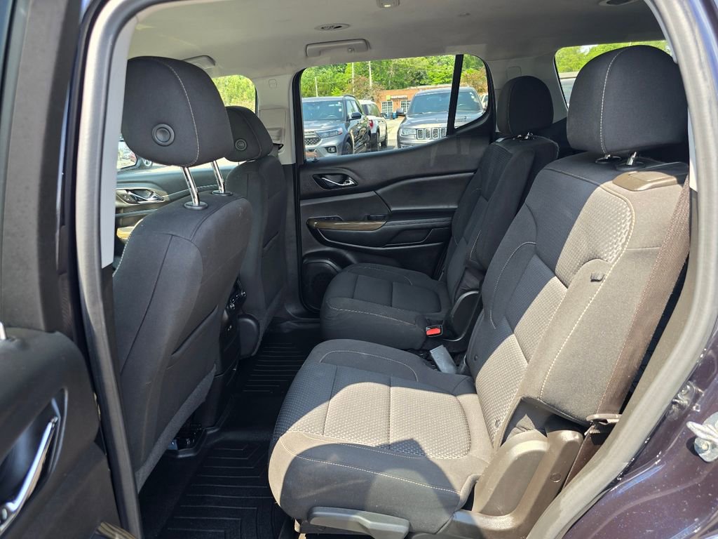 Used 2022 GMC Acadia SLE w/ Elevation Edition FWD image 10