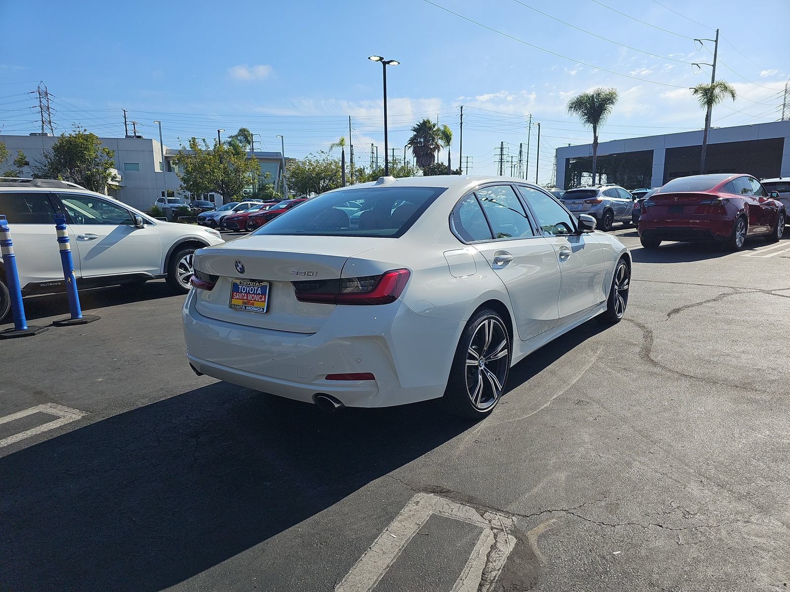 Used 2023 BMW 330i Sedan w/ Driving Assistance Package RWD image 7