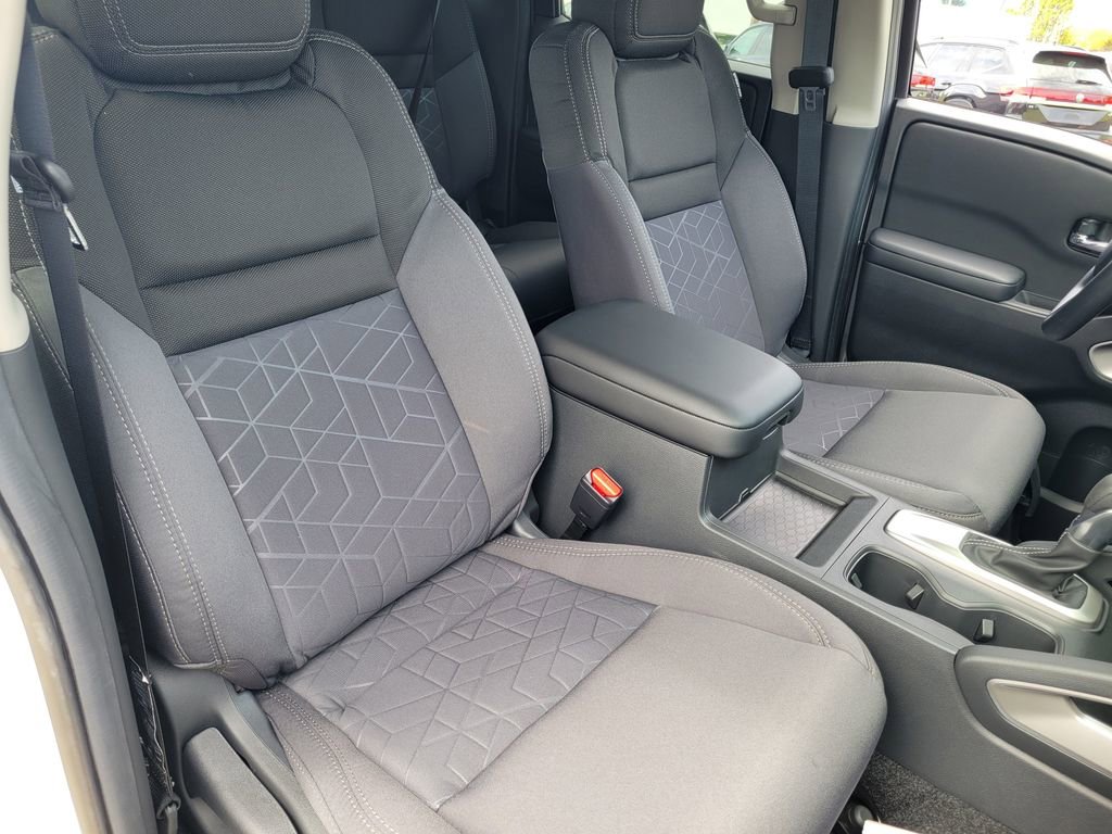 New 2025 Nissan Frontier SV image 35