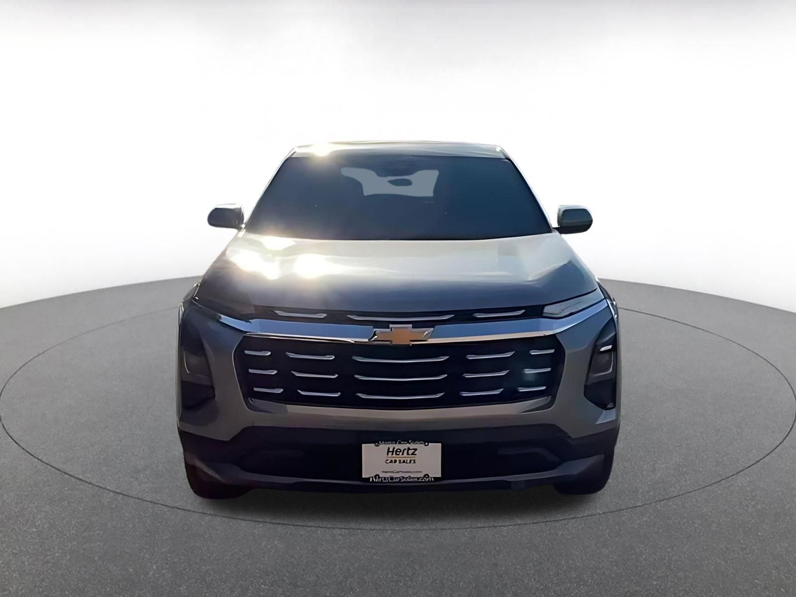 Used 2025 Chevrolet Equinox LT FWD image 4