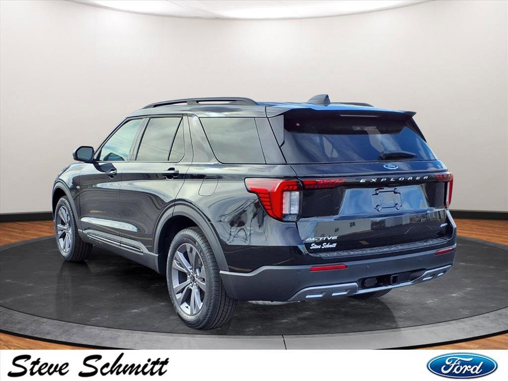 New 2026 Ford Explorer Active w/ Active Comfort Package image 3
