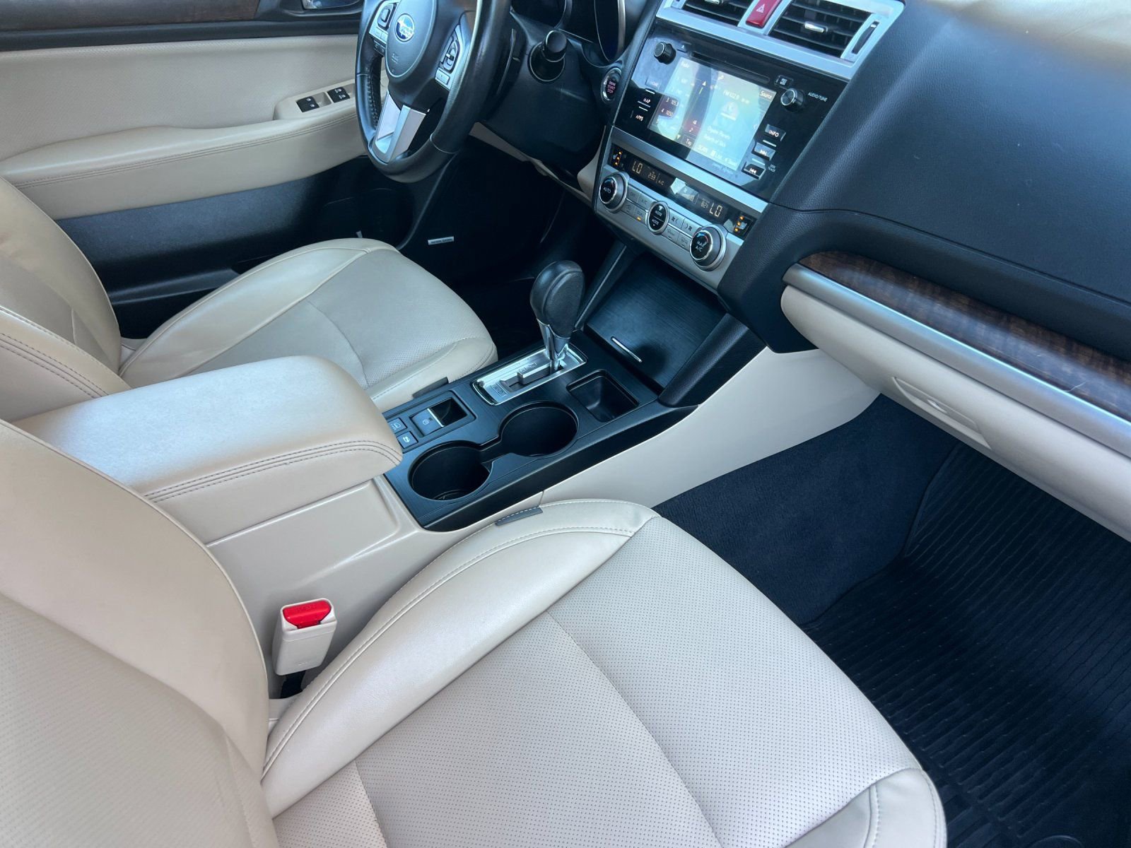 Used 2015 Subaru Outback 2.5i Limited image 16