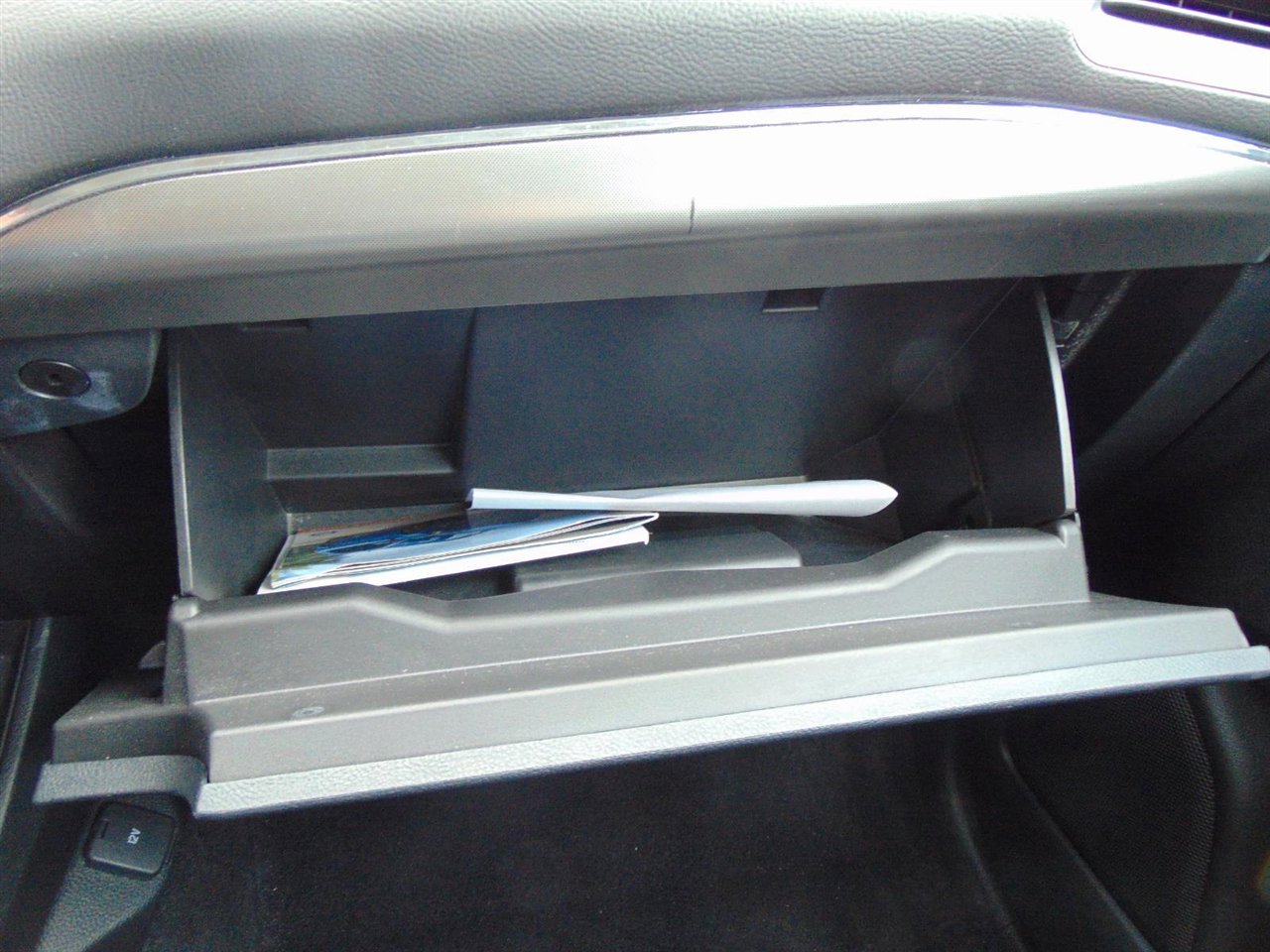 Used 2024 Ford Edge Titanium image 25