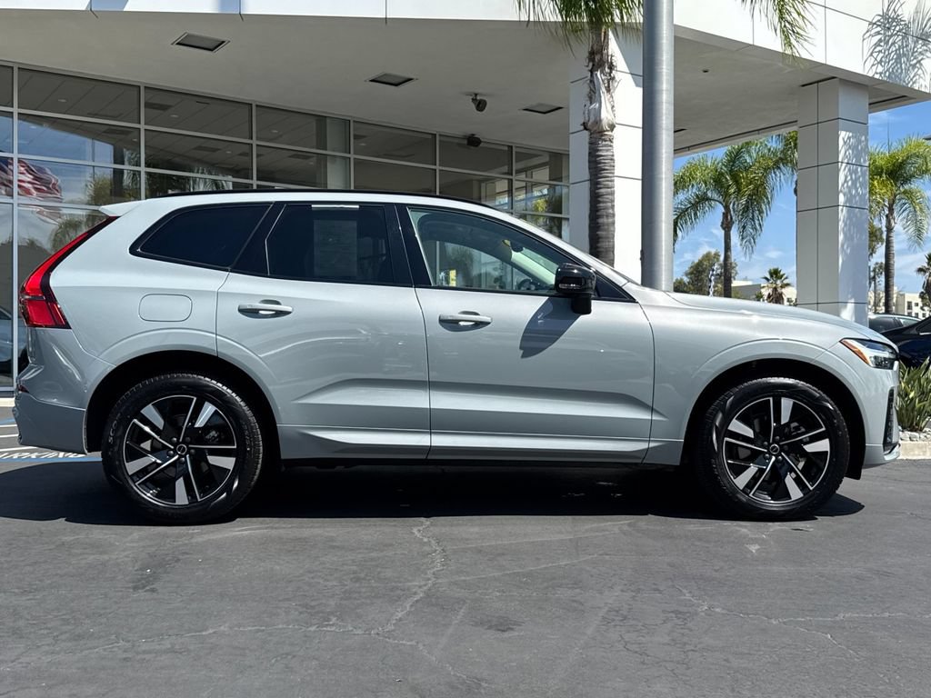 New 2026 Volvo XC60 B5 Core AWD/4WD image 6