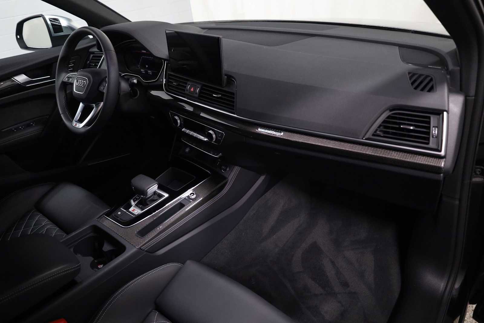 Used 2024 Audi SQ5 Premium Plus w/ Premium Plus Package image 6