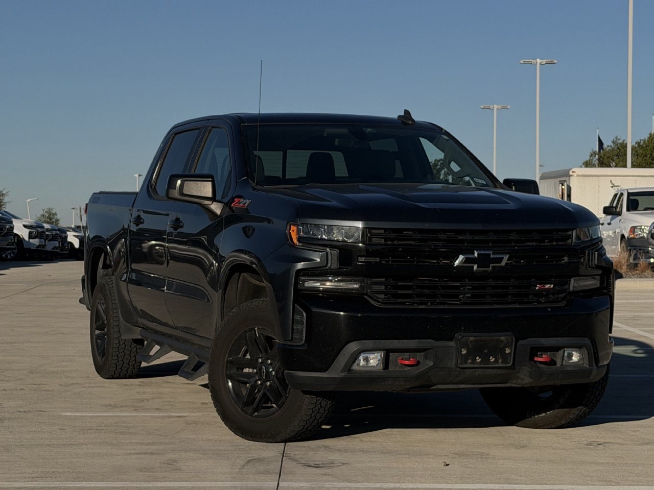 Used 2021 Chevrolet Silverado 1500 LT Trail Boss w/ Convenience Package II AWD/4WD image 2