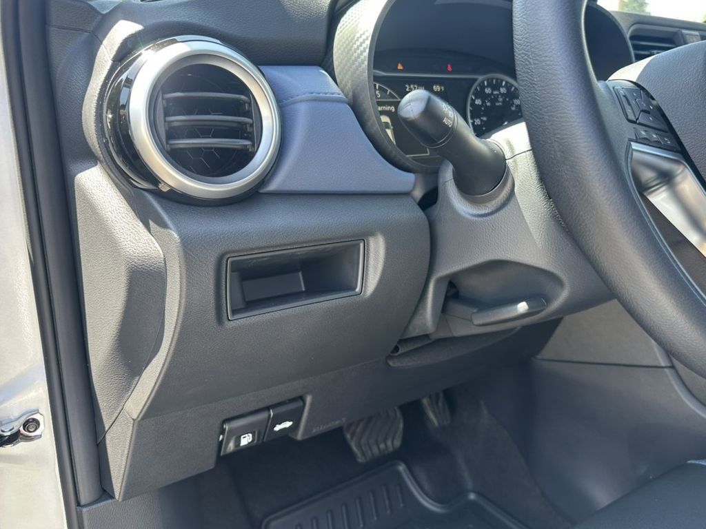 New 2025 Nissan Versa SV w/ Trunk Package image 15