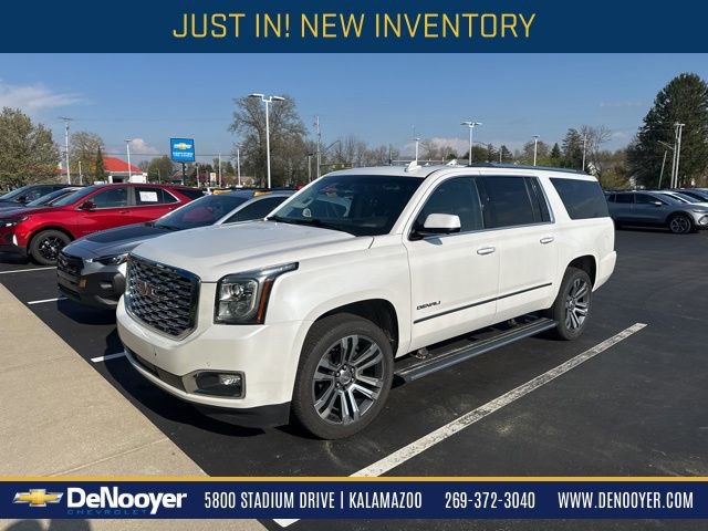 Used 2018 GMC Yukon XL Denali w/ Denali Ultimate Package AWD/4WD image 1