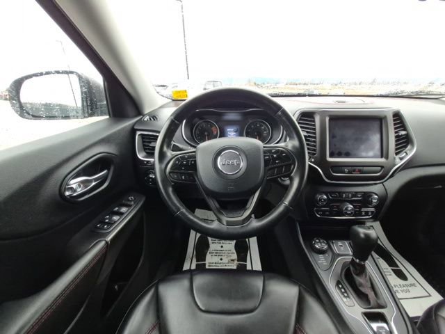 Used 2020 Jeep Cherokee Trailhawk w/ Cold Weather Group image 21