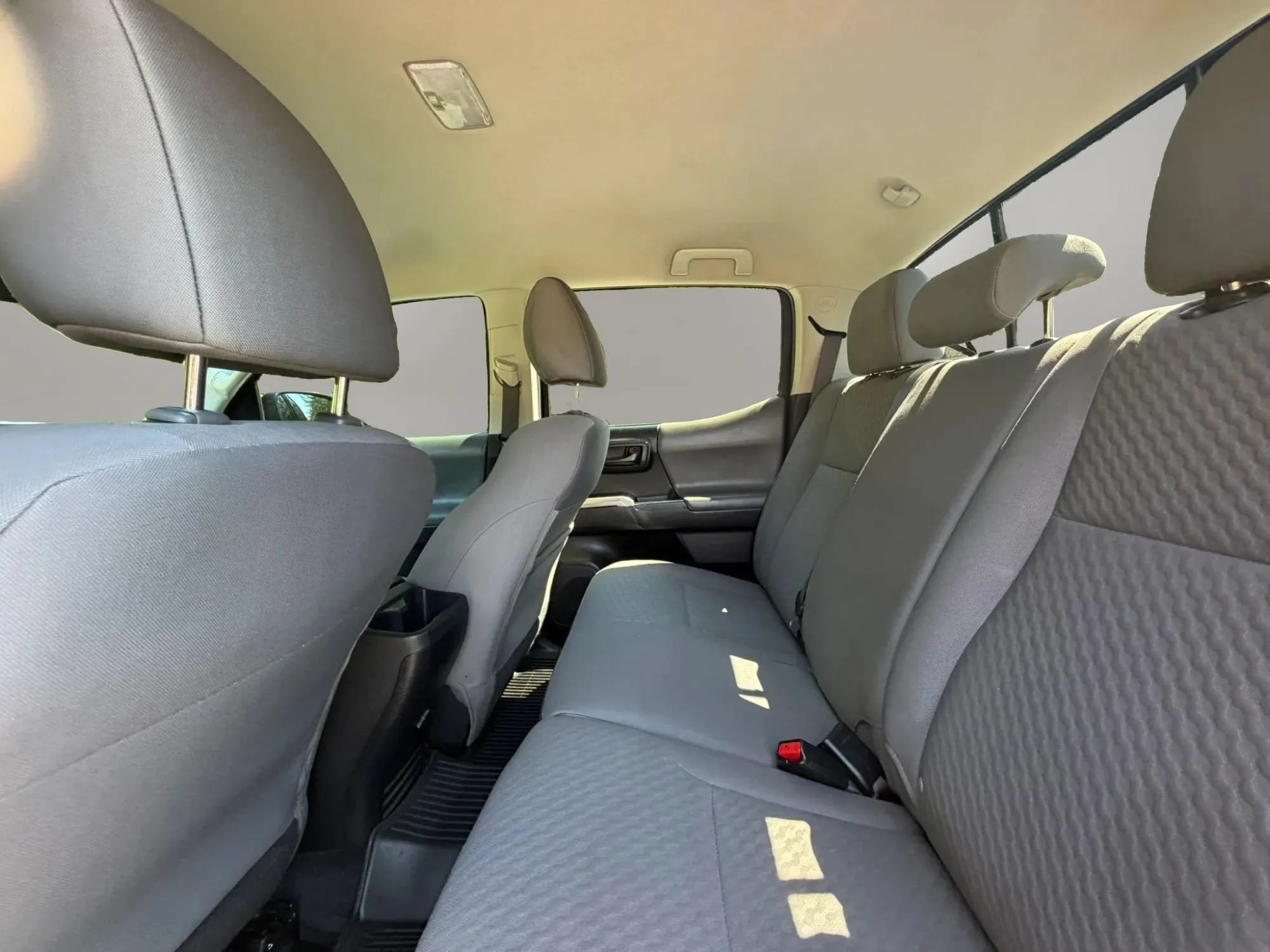Used 2023 Toyota Tacoma SR5 RWD image 15