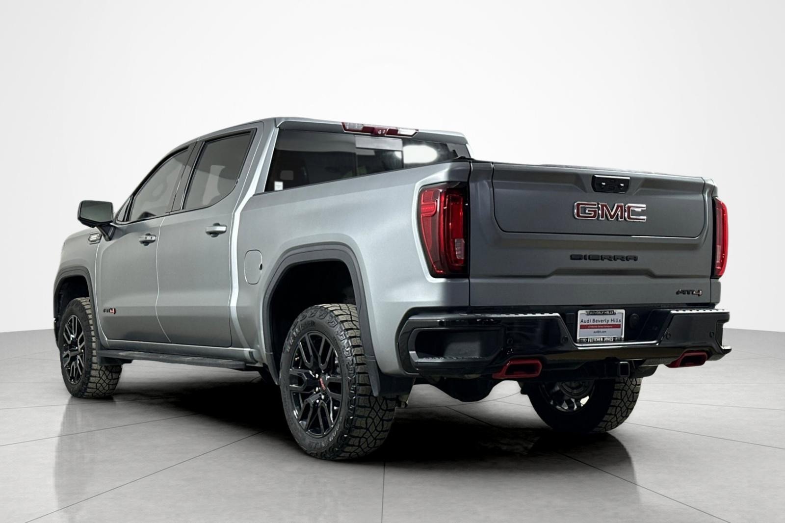 Used 2023 GMC Sierra 1500 AT4 w/ AT4 Premium Package image 3