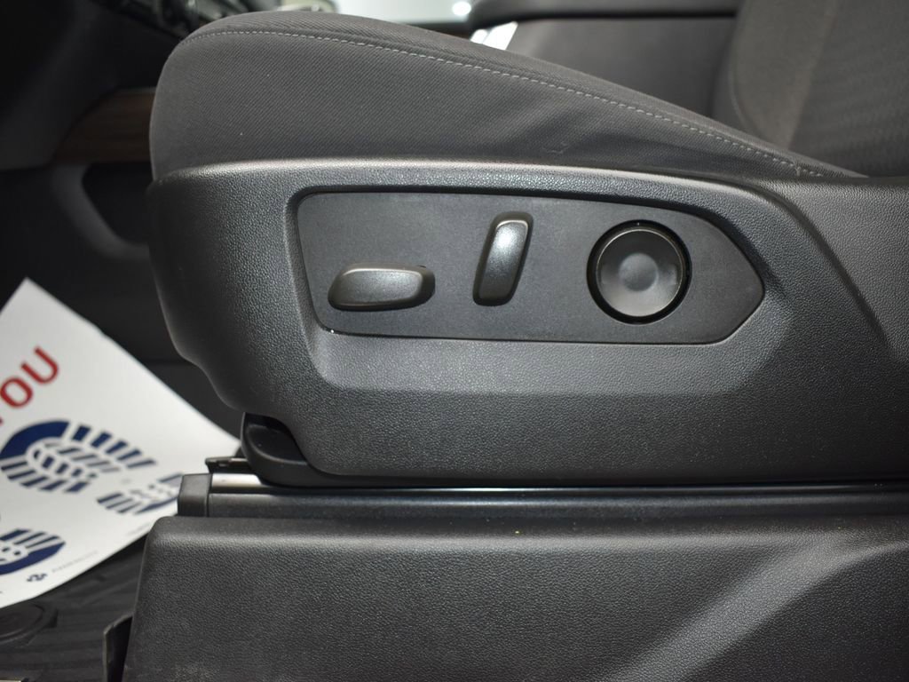 Used 2022 Chevrolet Silverado 1500 LT Trail Boss AWD/4WD image 11