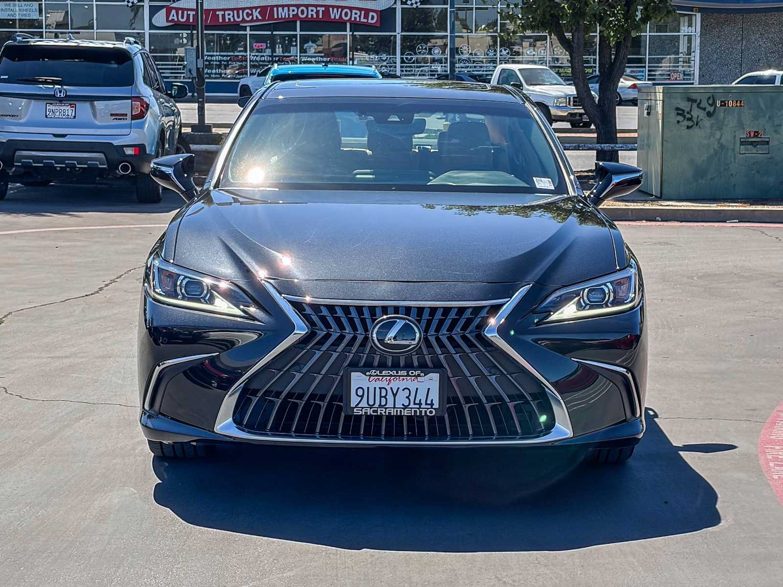 Certified 2024 Lexus ES 300h w/ Premium Package FWD image 6