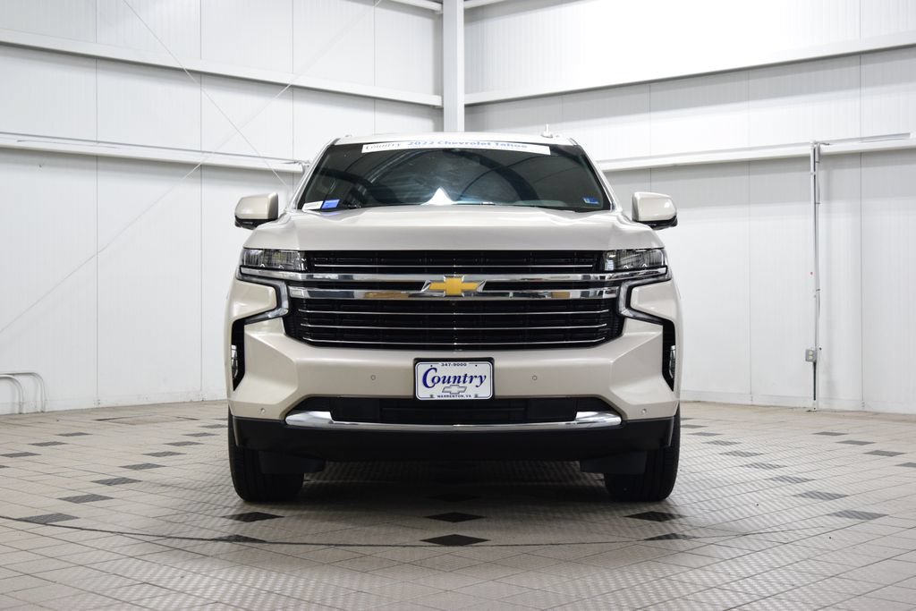 Used 2022 Chevrolet Tahoe LT w/ Luxury Package AWD/4WD image 2