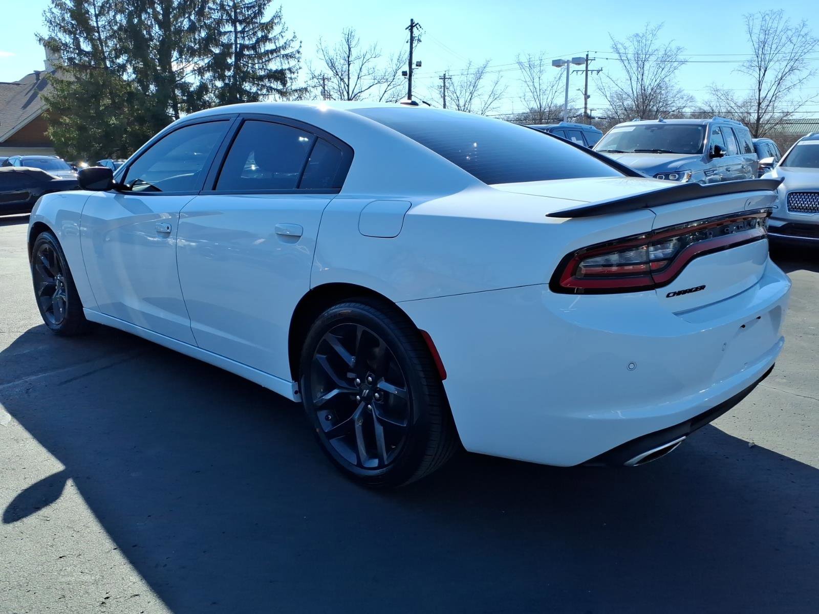 Used 2022 Dodge Charger SXT w/ Blacktop Package image 5