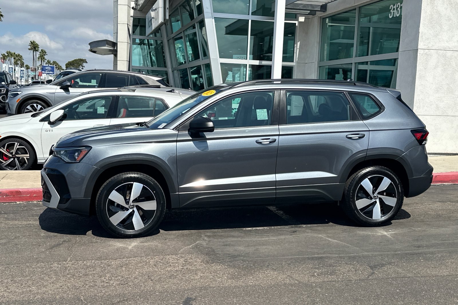 Used 2025 Volkswagen Taos S AWD/4WD image 7
