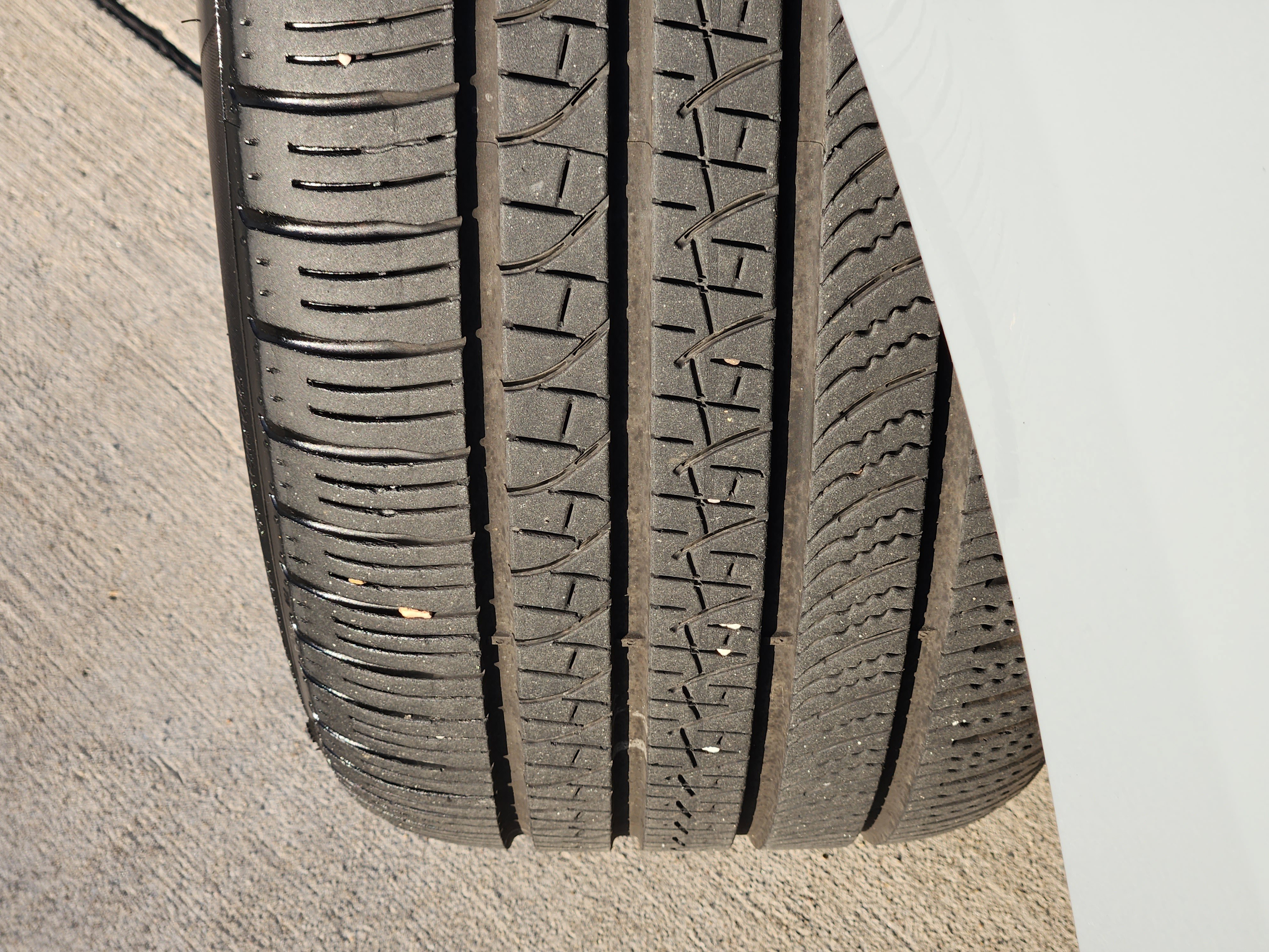 Used 2025 BMW 740i xDrive w/ Premium Package image 10