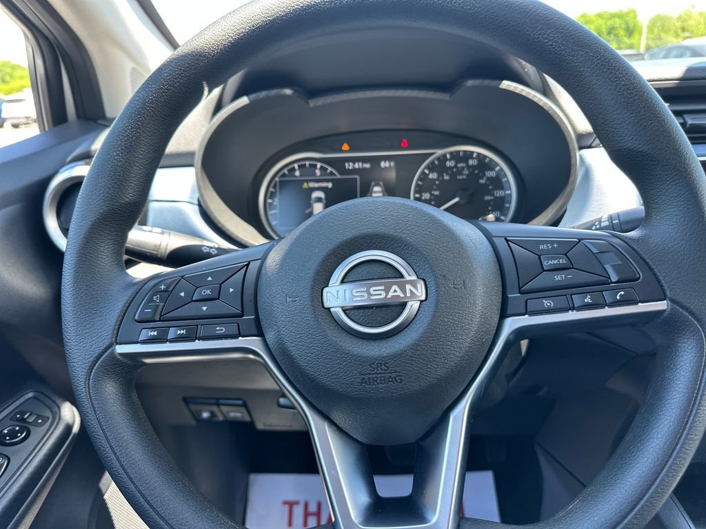 Used 2025 Nissan Versa SV FWD image 19