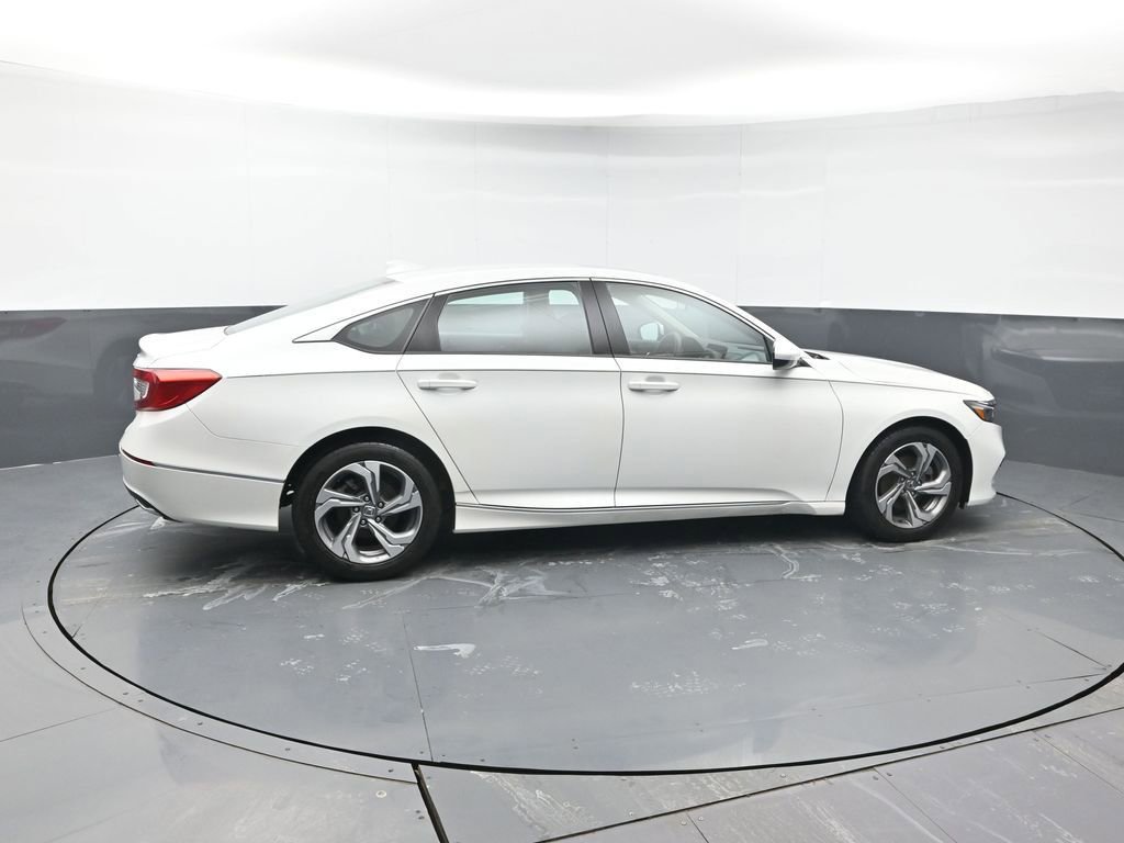 Used 2019 Honda Accord EX image 7