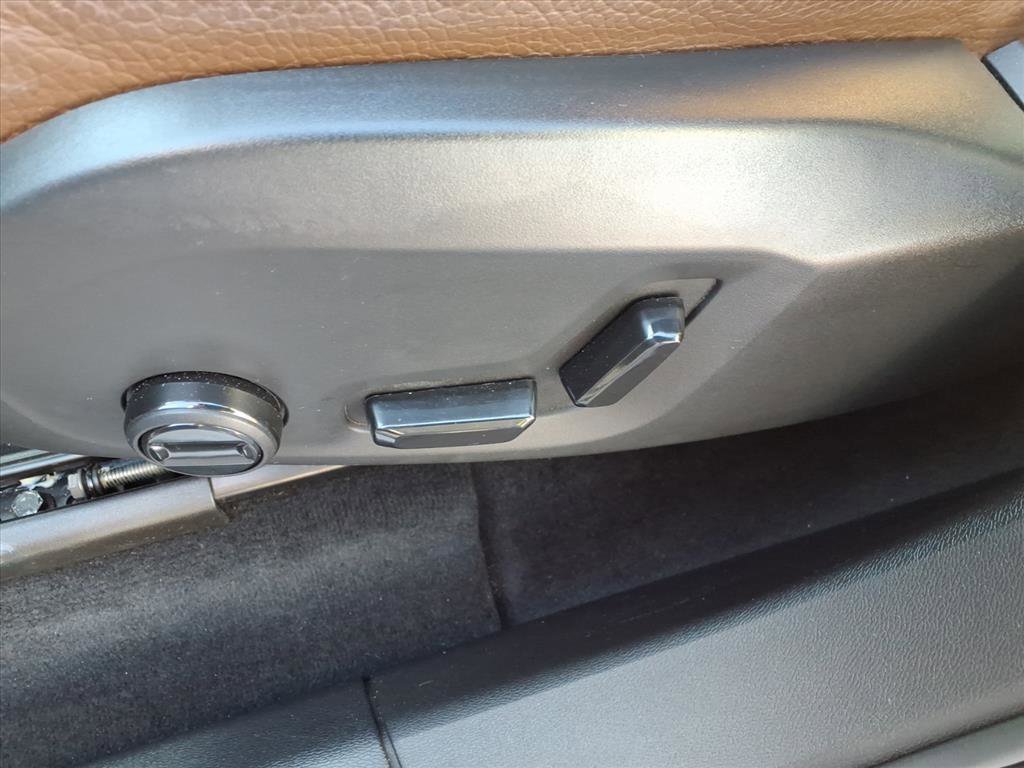 Certified 2023 Volvo XC60 B5 Plus w/ Protection Package Premier image 17