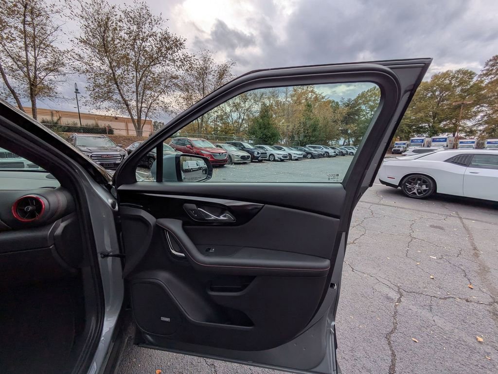 Used 2025 Chevrolet Blazer RS image 28