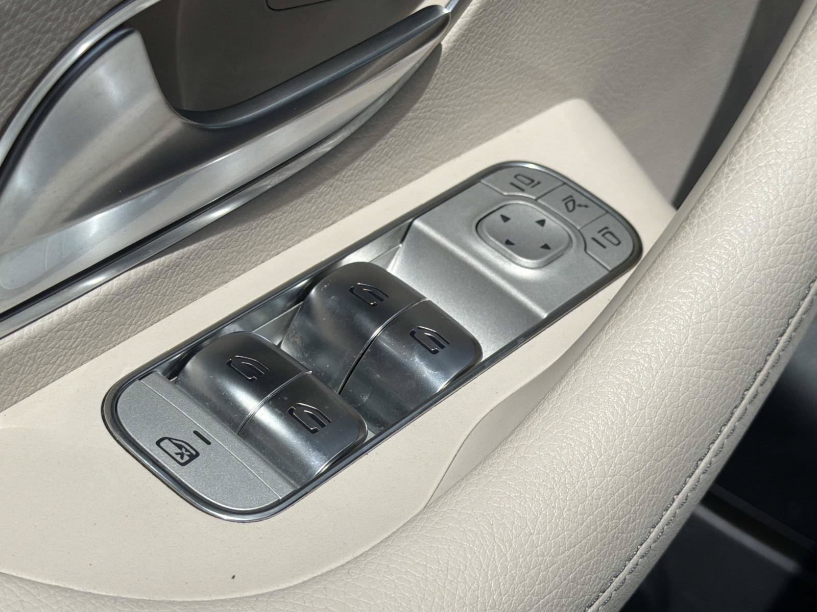 Certified 2025 Mercedes-Benz GLE 350 4MATIC image 17