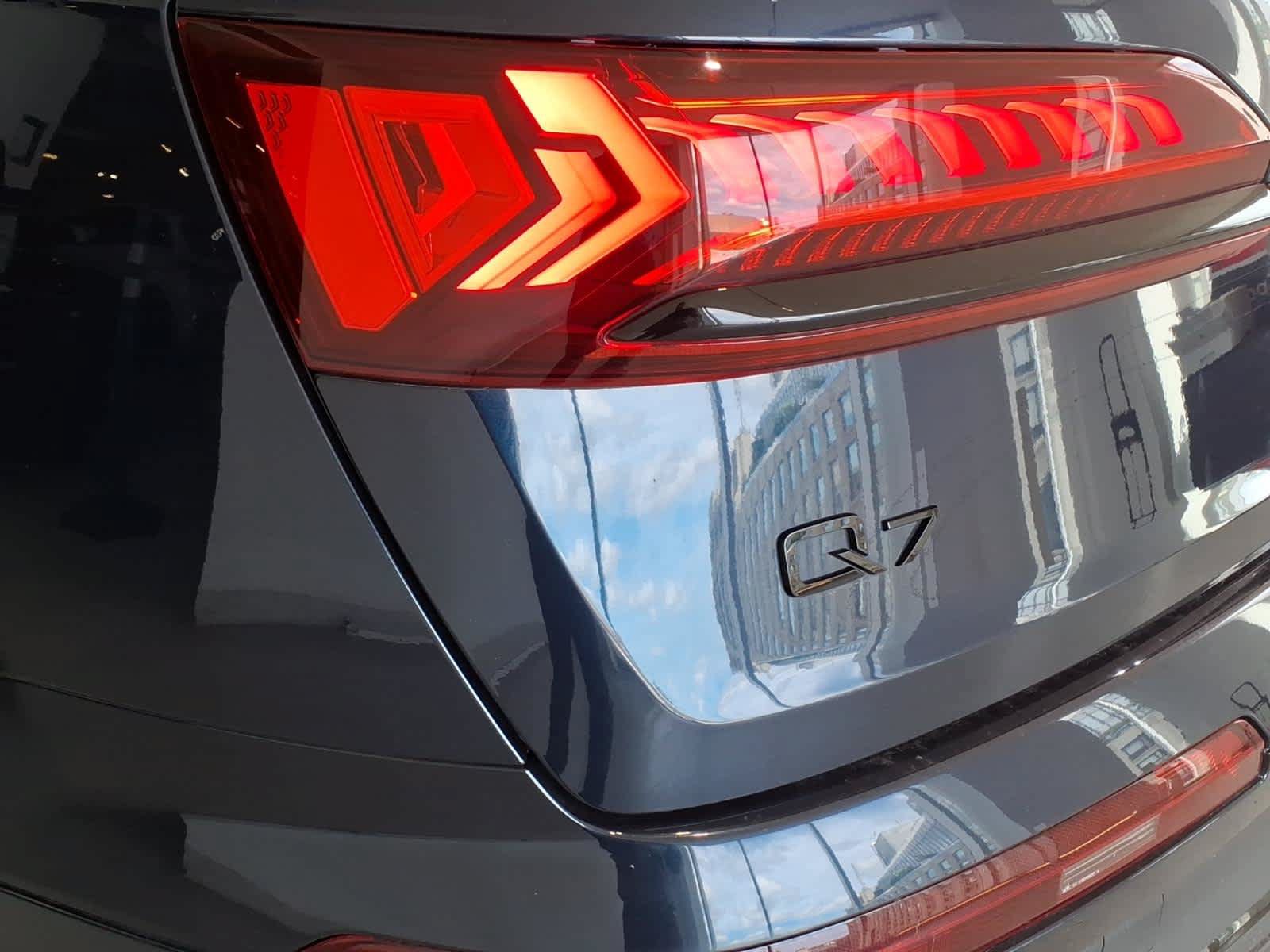 Used 2024 Audi Q7 3.0T Premium Plus AWD/4WD image 7