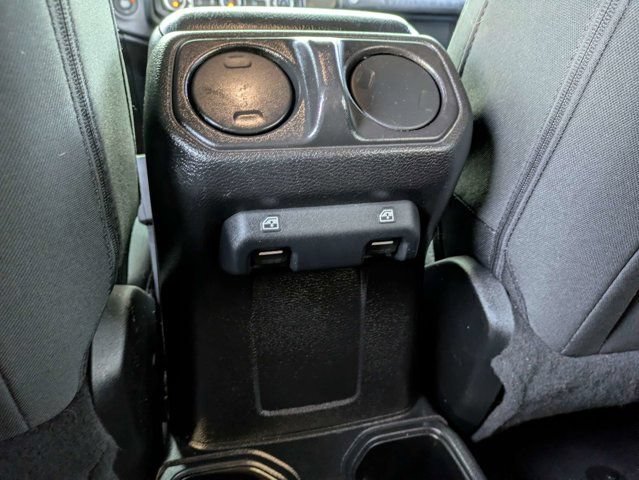 Used 2018 Jeep Wrangler Unlimited Sport S AWD/4WD image 14