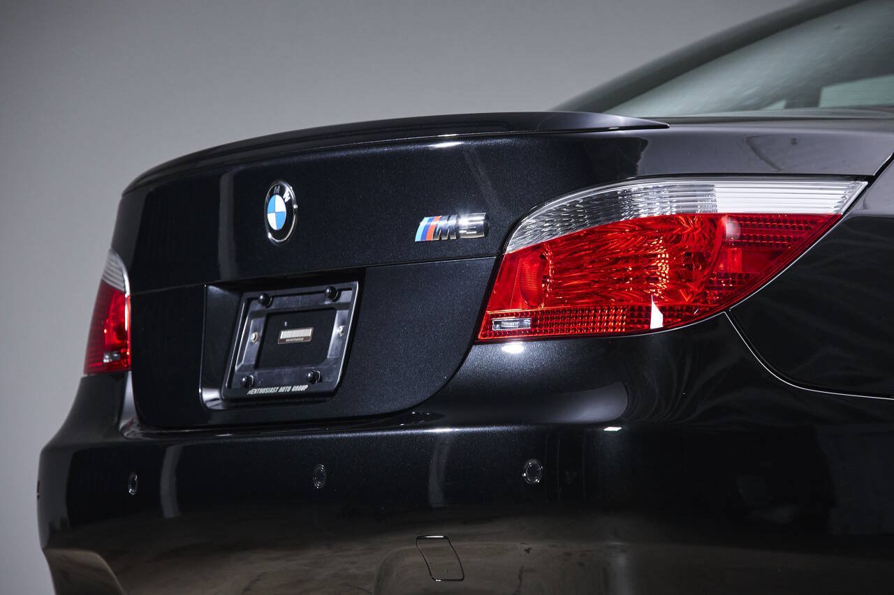 Used 2006 BMW M5 RWD image 46