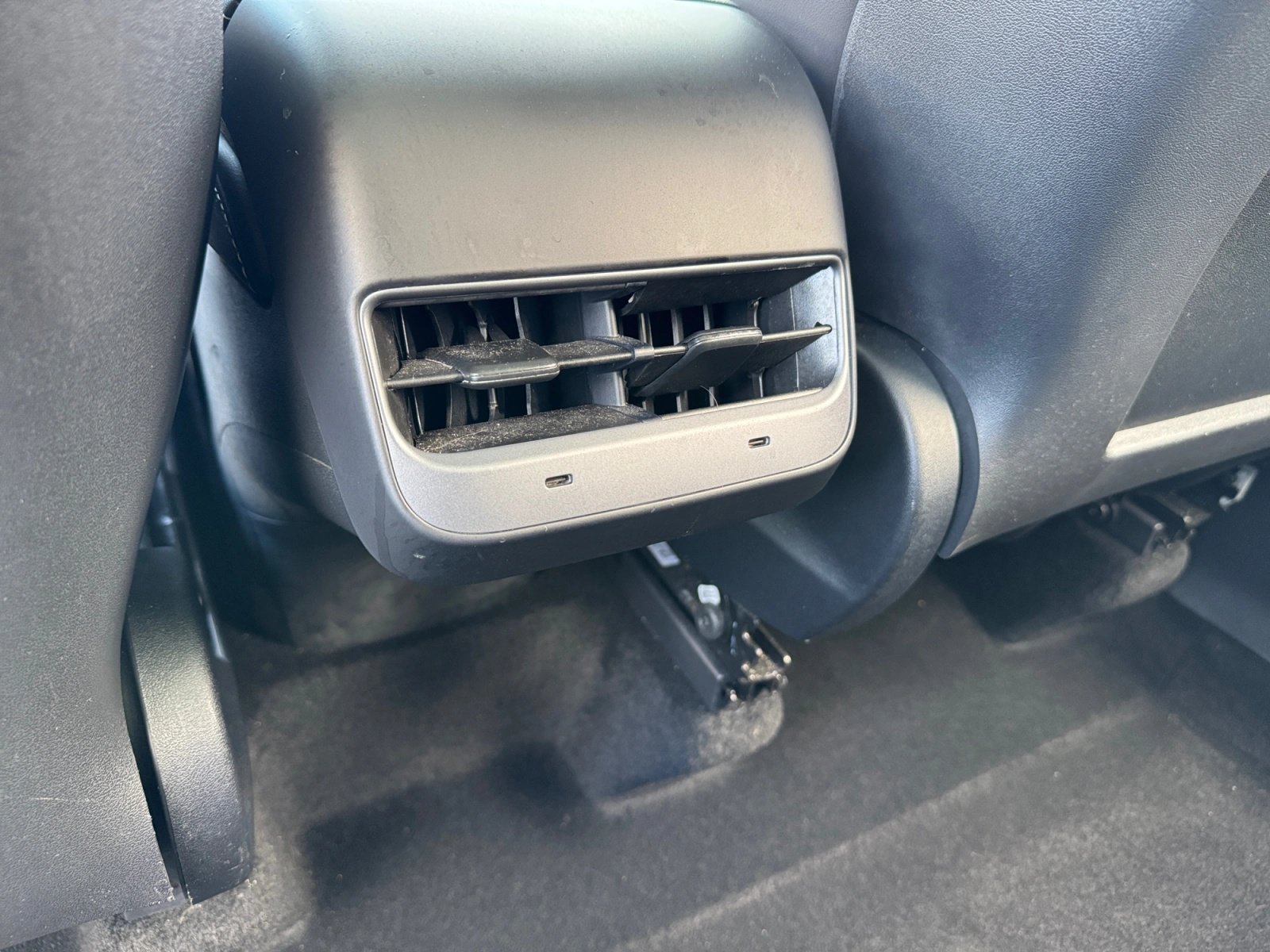 Used 2023 Tesla Model Y 2WD image 21