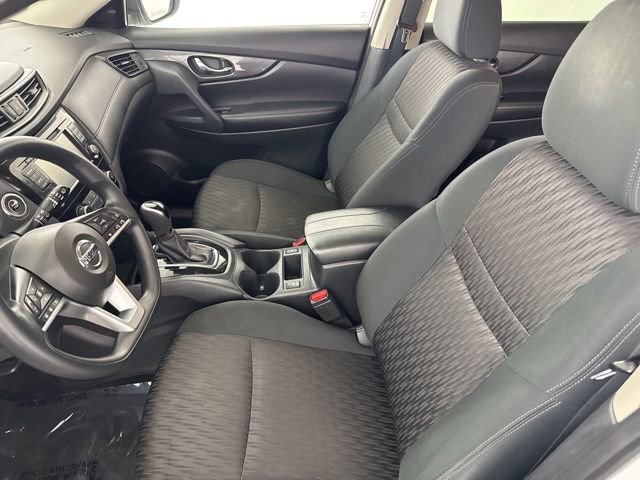 Used 2020 Nissan Rogue SV image 20