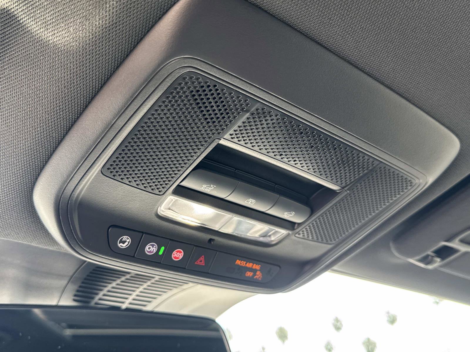 Used 2025 Honda Prologue Touring image 25