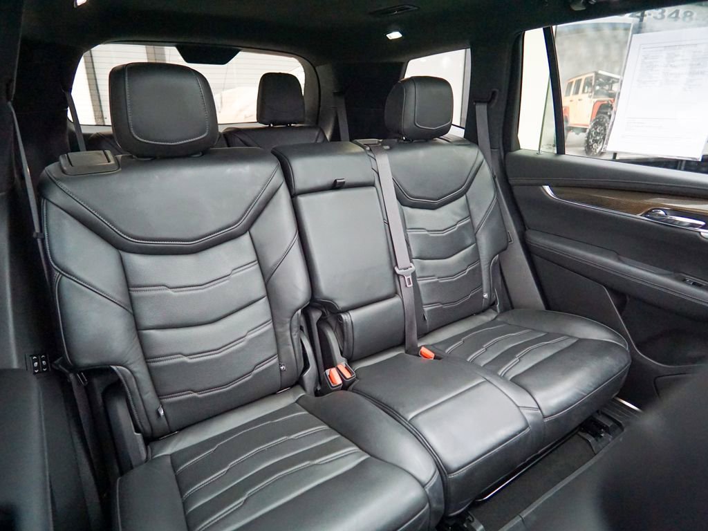 Used 2020 Cadillac XT6 Sport w/ Platinum Package AWD/4WD image 38
