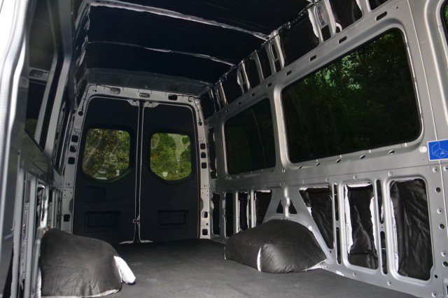 Used 2023 Mercedes-Benz Sprinter 3500 w/ Parking Package image 31