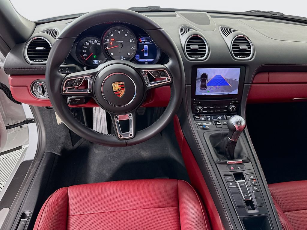 Used 2022 Porsche 718 Boxster image 21