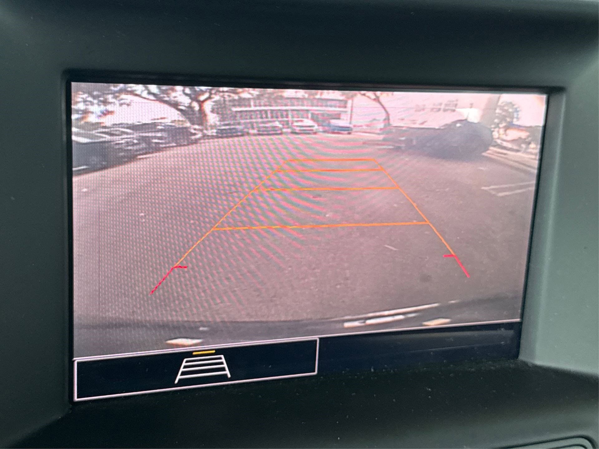 Used 2023 GMC Terrain SLE w/ Elevation Edition image 29