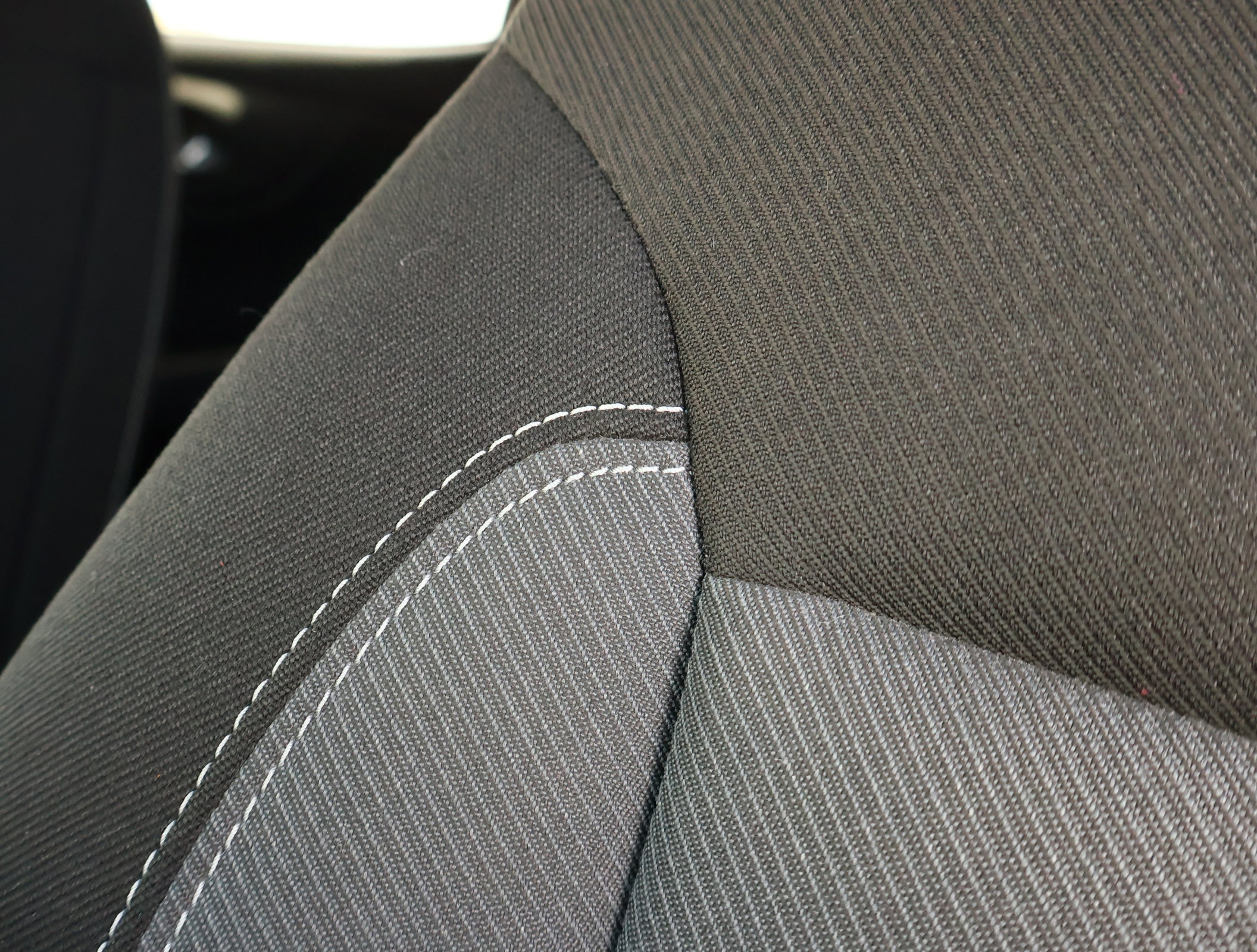 Certified 2024 Chevrolet Blazer LT w/ Convenience Package image 11