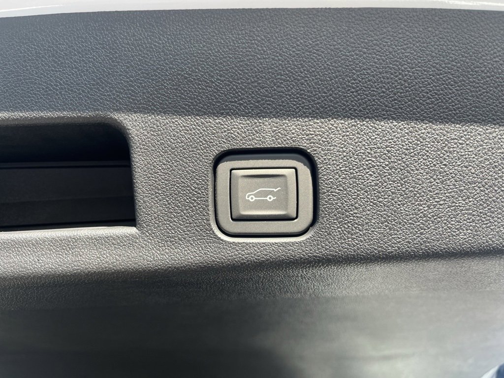 New 2026 Chevrolet Traverse Z71 w/ Driver Confidence Package image 33