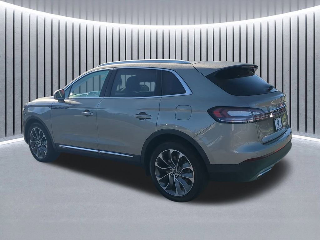 Used 2023 Lincoln Nautilus Reserve w/ Equipment Group 201A image 7