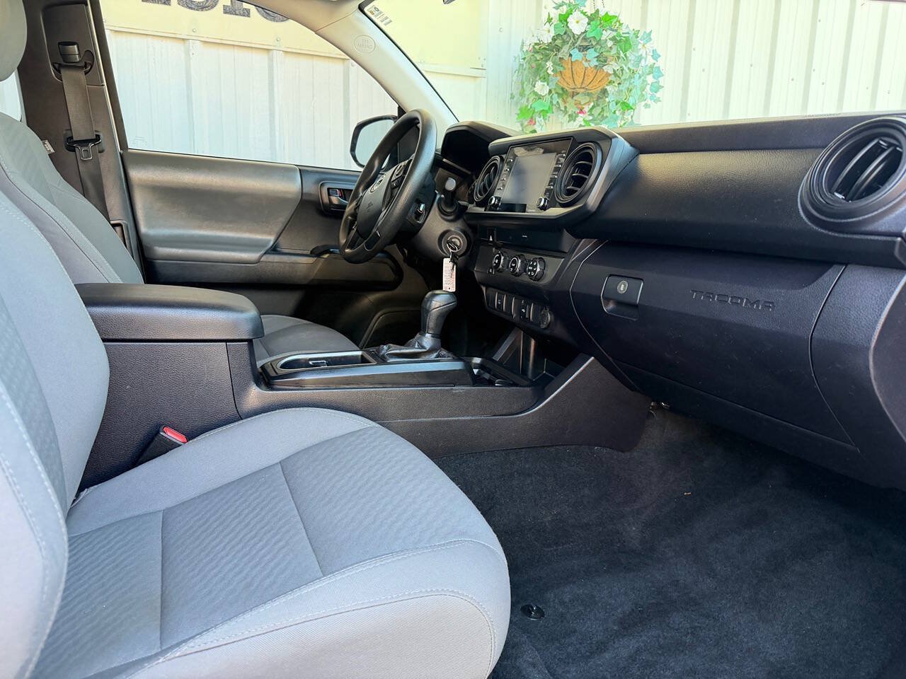 Used 2020 Toyota Tacoma SR RWD image 13