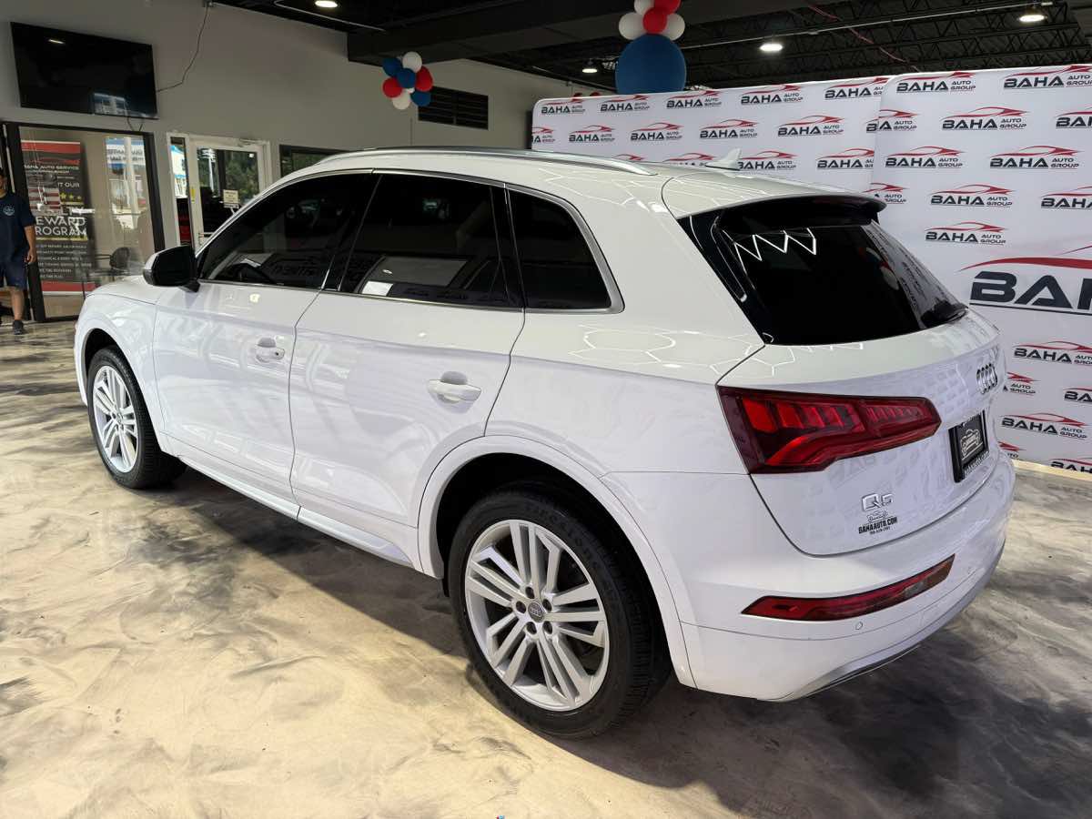 Used 2020 Audi Q5 2.0T Premium Plus w/ Premium Plus Package AWD/4WD image 10