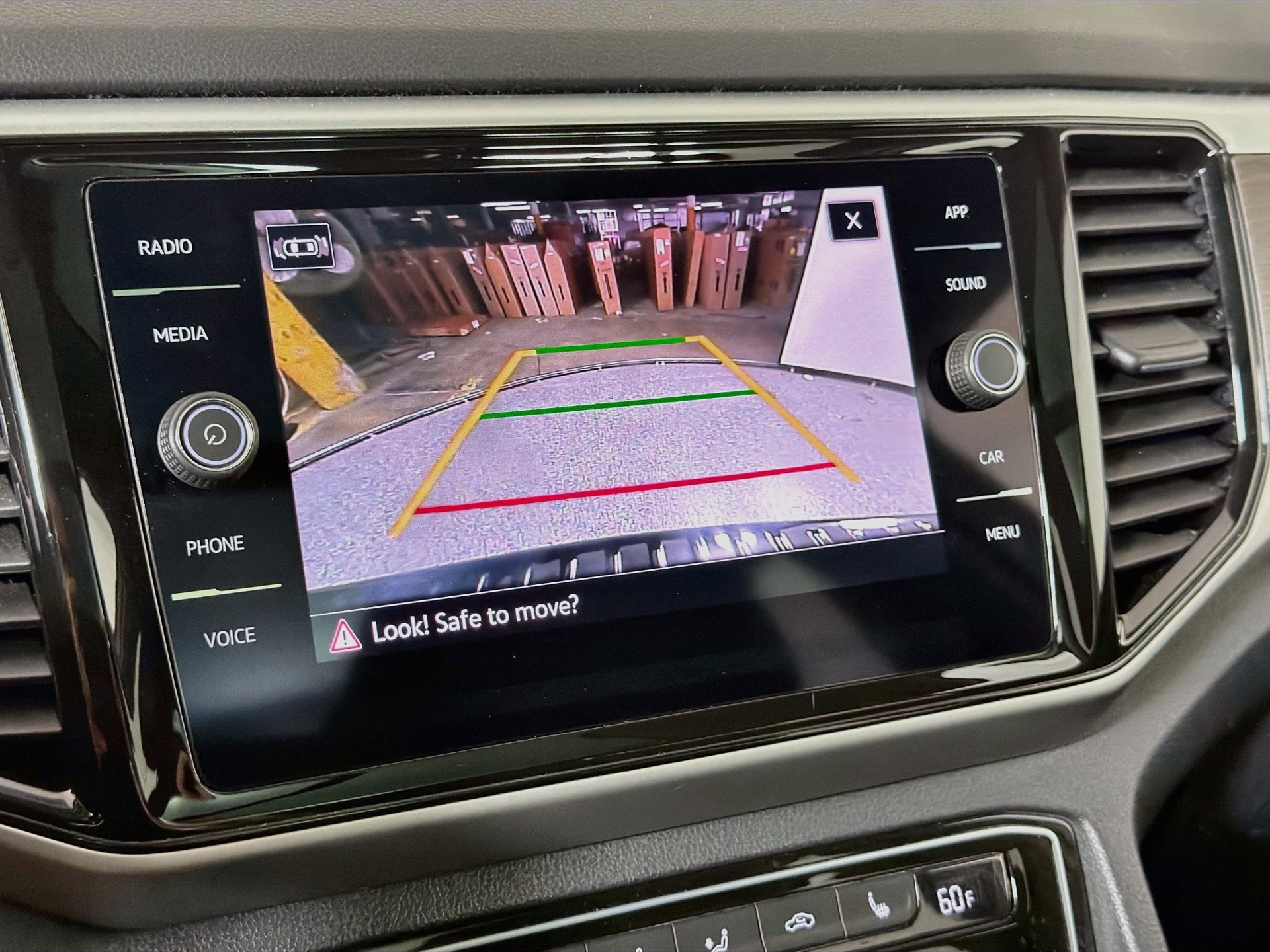 Certified 2023 Volkswagen Atlas SE w/ Panoramic Sunroof Package FWD image 13