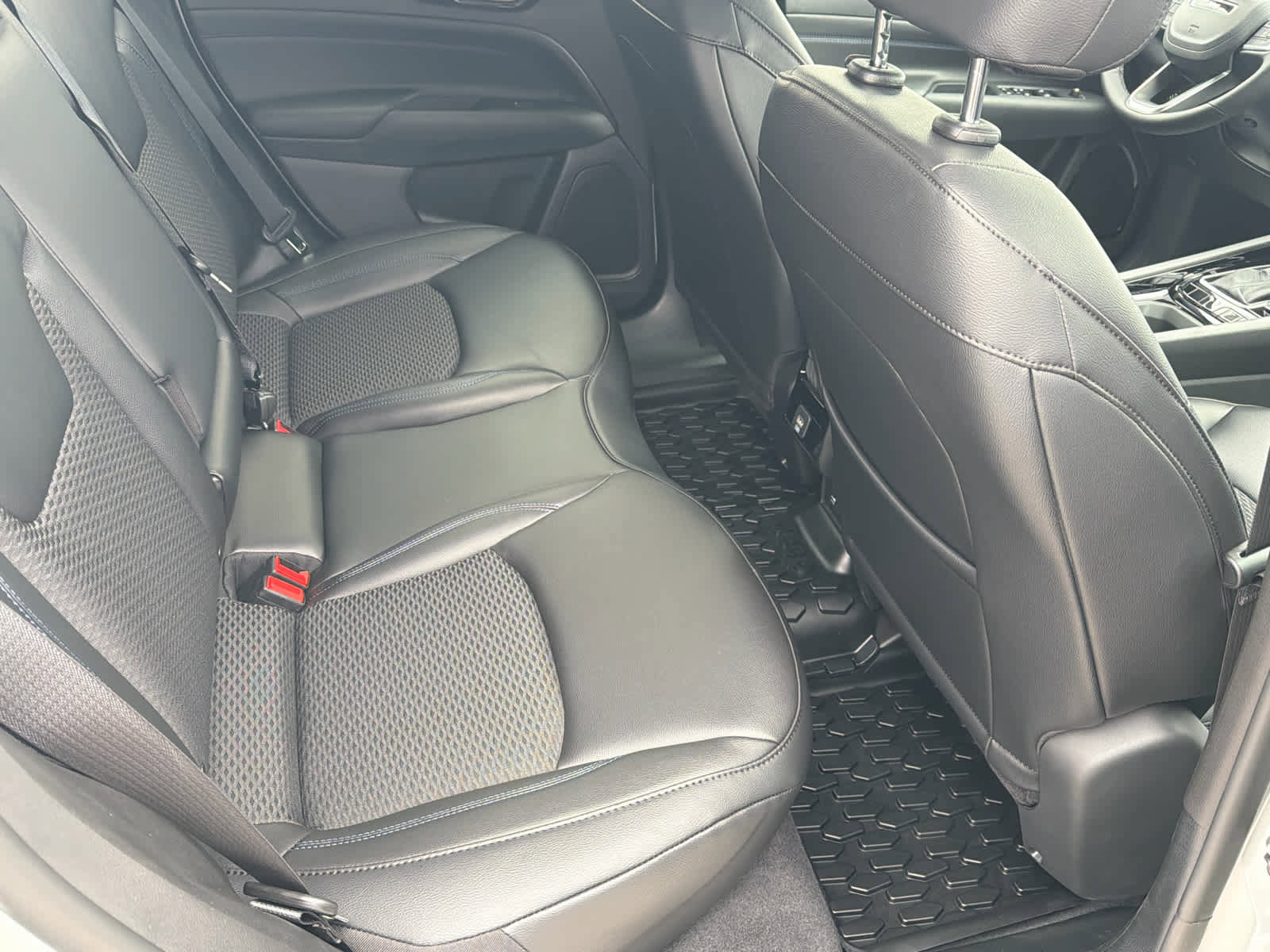 New 2026 Jeep Compass Latitude image 15