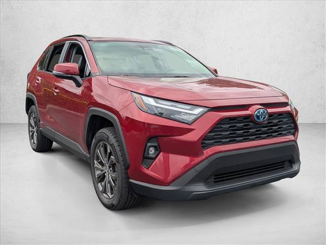 Used 2022 Toyota RAV4 XLE Premium AWD/4WD image 3